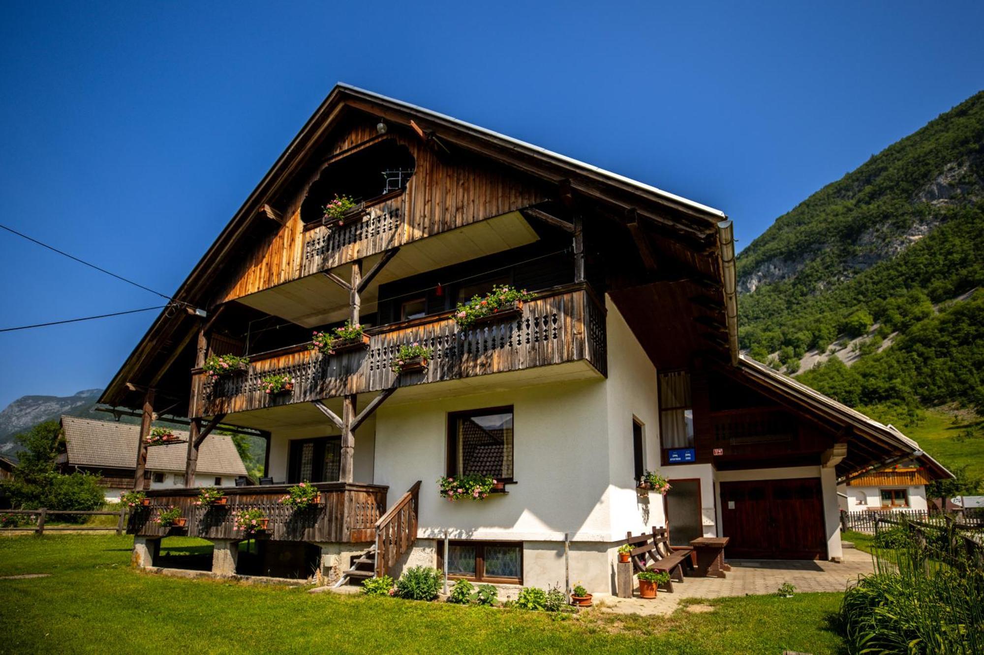 Apartment And Room Mateja Kovacic Bohinj Luaran gambar